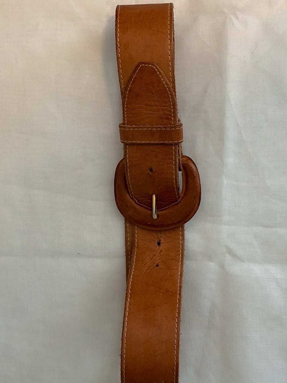 Units Wide Tan Leather Women’s Belt with Rounded Buckle medium